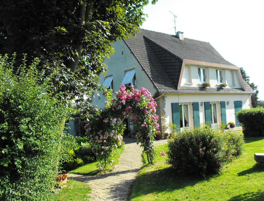 Maison D'Hotes Les Vallees Saint-Quentin-sur-le-Homme ภายนอก รูปภาพ